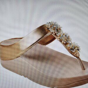 Fitflop Galaxy Toe Thong Rose Gold Sandals Size 9. NIB.